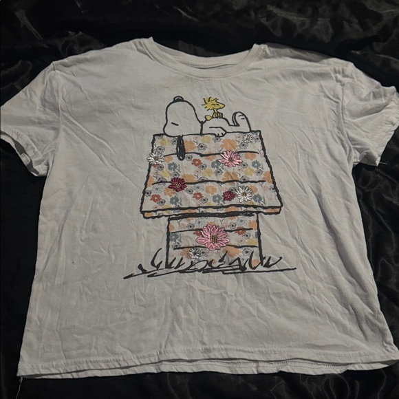 Peanuts Other - White Snoopy Graphic T-Shirt